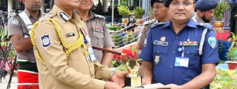 সারাদেশে অস্ত্র উদ্ধারে ৩য় ও মাদক উদ্ধারে ২য় স্থান অর্জন: অনন্য কৃতিত্ব গড়েছে কুমিল্লা জেলা পুলিশ